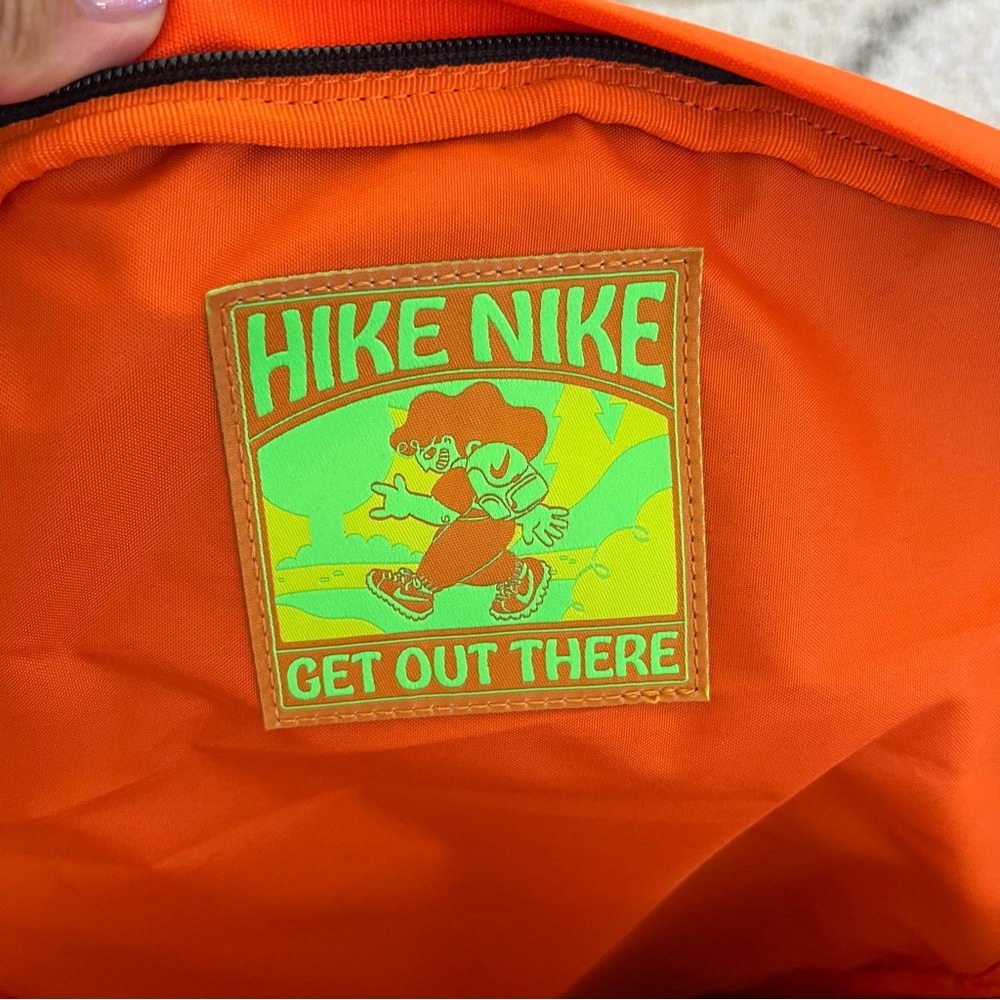 ✔️NWT✔️ NIKE Hike Safety Orange Backpack - Picture 9 of 13